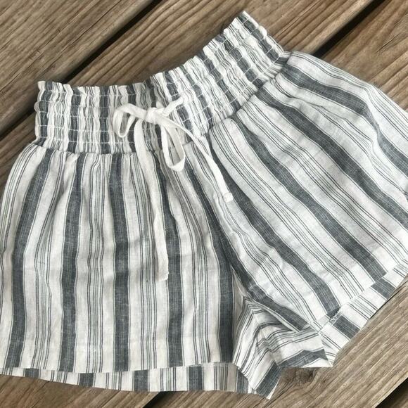 O’Neill women’s XS striped shorts - Picture 2 of 7